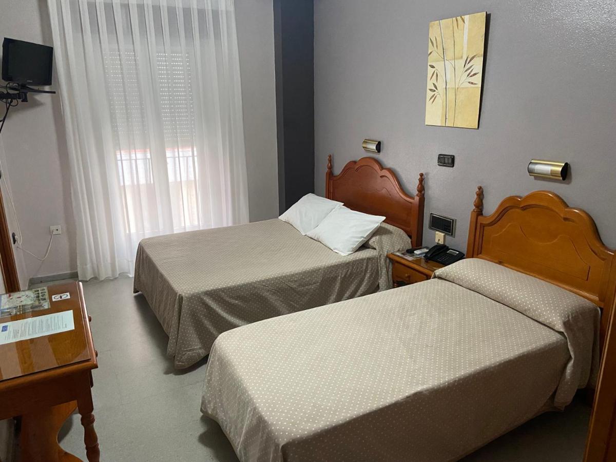 Hotel Lusitania, Centro Ciudad, Parking Privado Mérida Eksteriør bilde